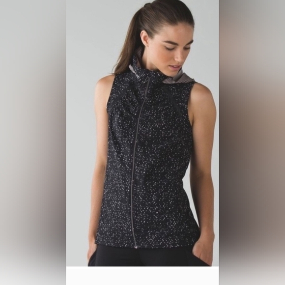 Lululemon Go The Distance Vest Butterfly Texture Mink Berry Black Women's Size 2 - Picture 1 of 9